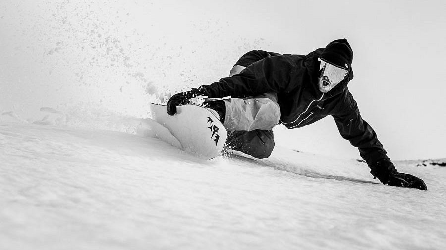 Relatief bewijs Bij zonsopgang Men's Lone Wolf Snowboard 2020 | Jones Snowboards